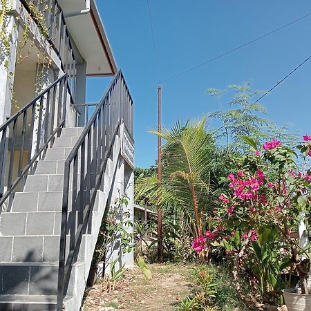 Yusilver Guest House Labuan Bajo Bagian luar foto